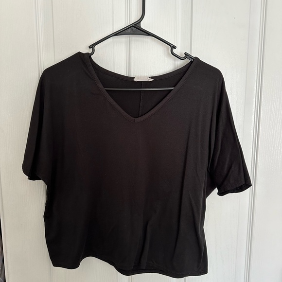 Black T-Shirt Soft Material - Picture 1 of 2